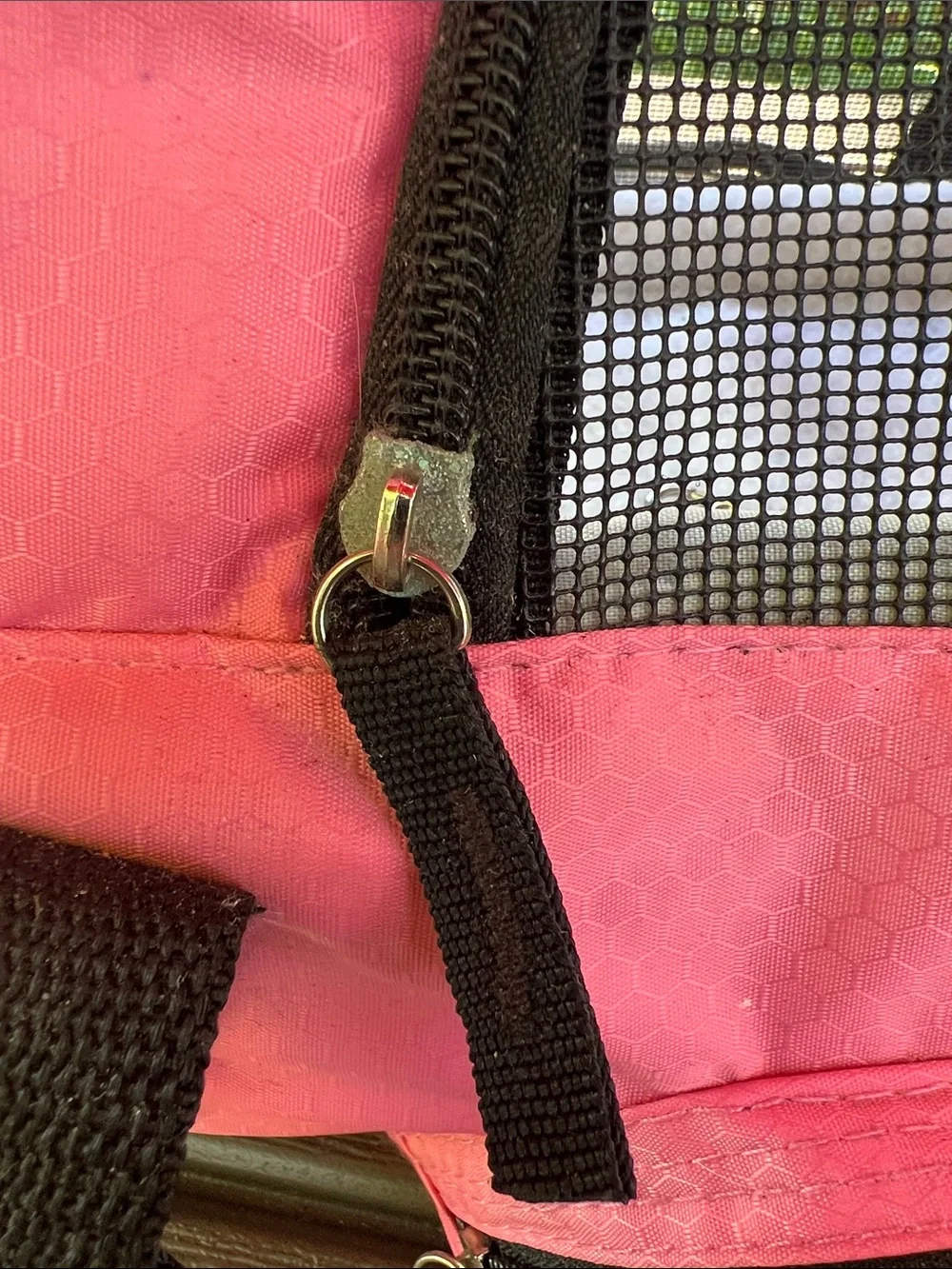 Pet Ami Large Pet Carrier with Mesh Ventilation